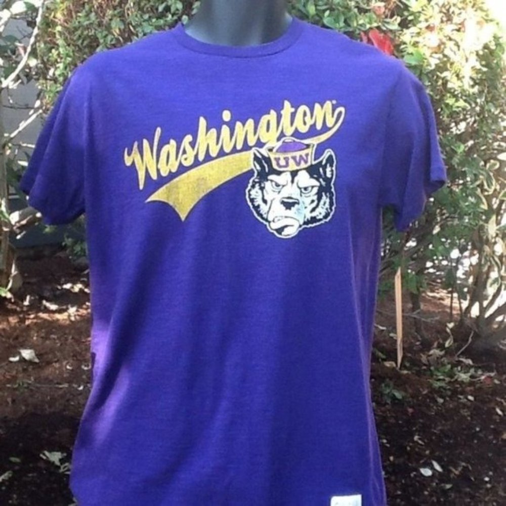 NWT Washington Huskies Sz. Medium Tee Shirt